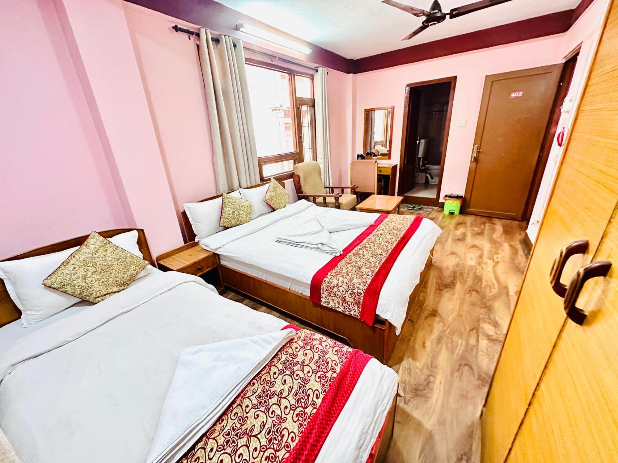 Hotel Green Orchid Kathmandu Bagian luar foto