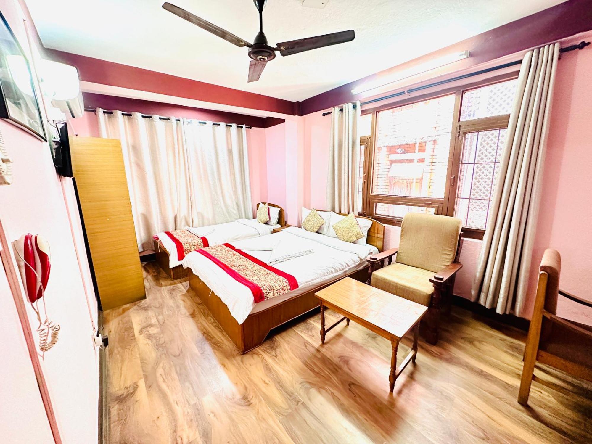 Hotel Green Orchid Kathmandu Bagian luar foto