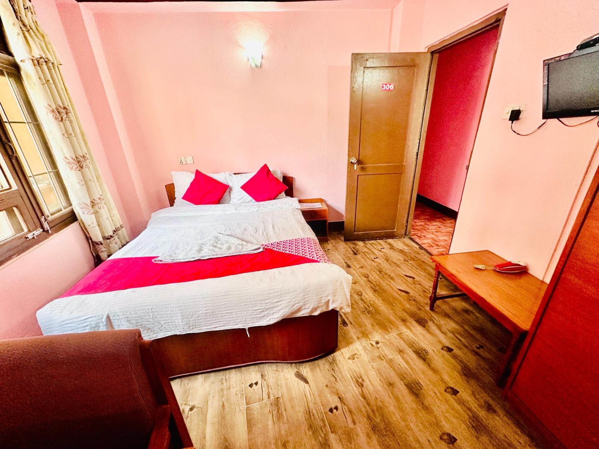 Hotel Green Orchid Kathmandu Bagian luar foto