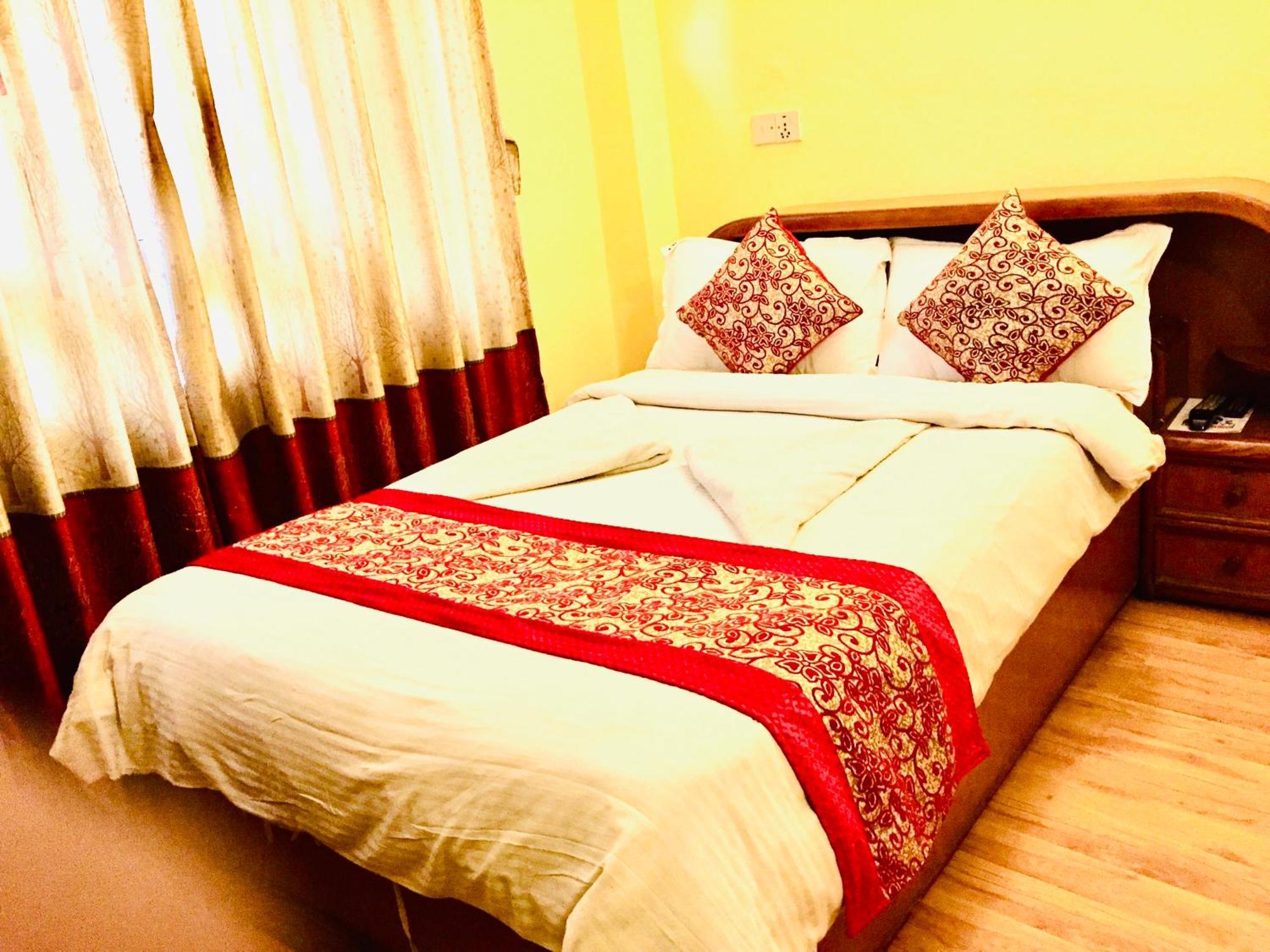 Hotel Green Orchid Kathmandu Bagian luar foto