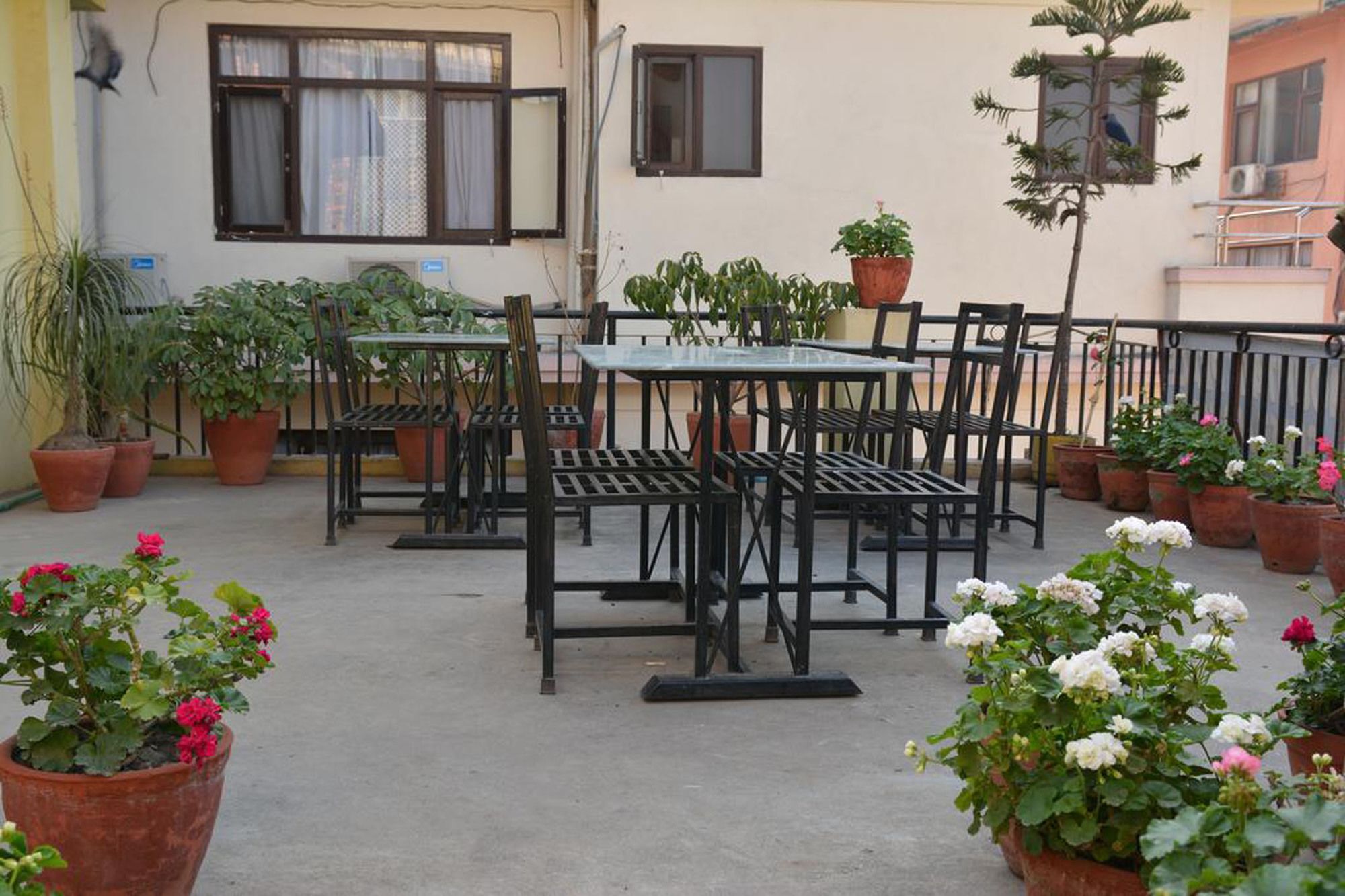 Hotel Green Orchid Kathmandu Bagian luar foto