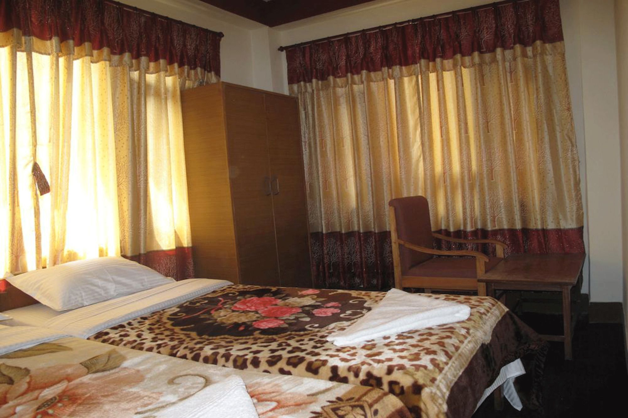 Hotel Green Orchid Kathmandu Bagian luar foto